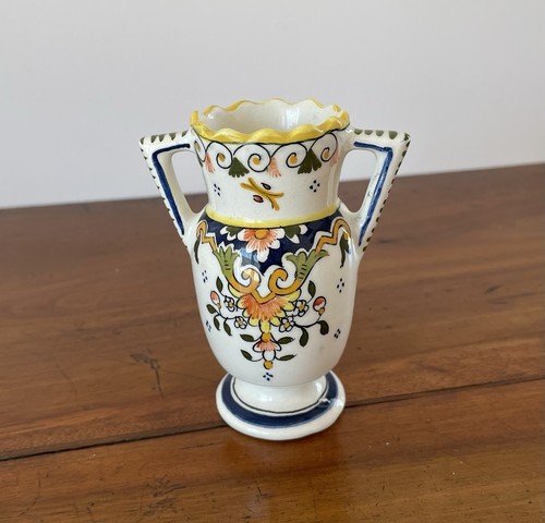 Joli petit vase - , ancien
