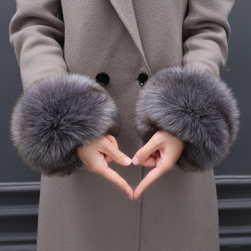 Paire poilu manchette - poilu,
