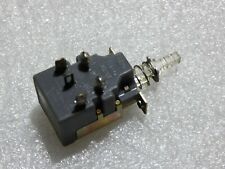 INTERRUPTEUR D'ALIMENTATION -