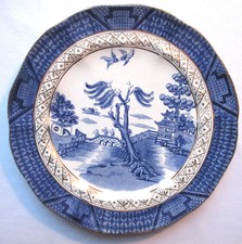 British majolica plate blue Japanese style decor porcelain Victorian with crown