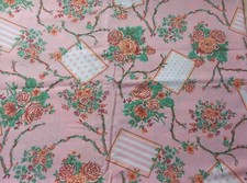 ANCIEN TISSU COUPON FLEURI  EN