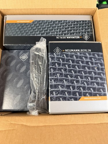 Neumann set z - neumann, u