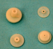 Jeu engrenages servo - jeu,