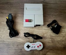 Console Family Computer New Famicom AV Nintendo NES 2 Cables 1 Manette Alim 220V