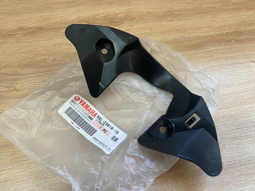 Cache carenage plastique - un,