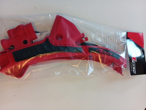 Protection cadre rouge - de,