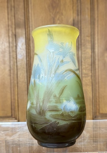 émile gallé vase à décor - À,