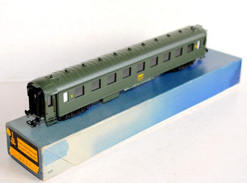France trains 242 - 242, voiture
