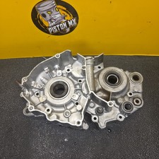 CARTER MOTEUR  GAUCHE 3BN