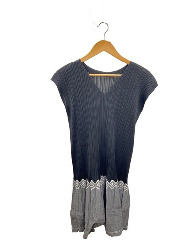 Pleats please issey miyake - pleats,