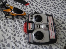 Hélicoptère télécommandé