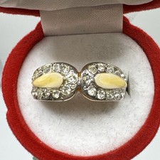 Bague vintage fantaisie avec strass. Taille 50.