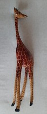 Jolie girafe en bois peint  à