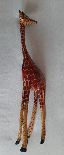Jolie girafe bois peint à - girafe, en