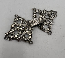 RARE BOUCLE DE CAPE EN ARGENT