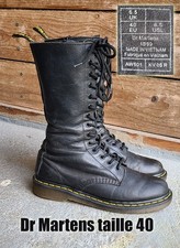 Dr MARTENS "1B99" taille 40 noir montante (14 trous+ zip latéral)