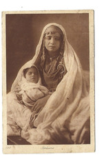 SCENES ET TYPES  UNE BEDOUINE