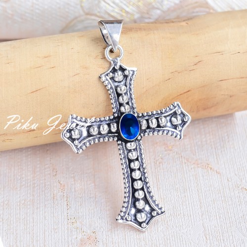 Bijou religieux pendentif