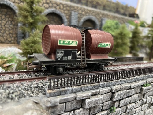 Wagon porte tonneaux jouef
