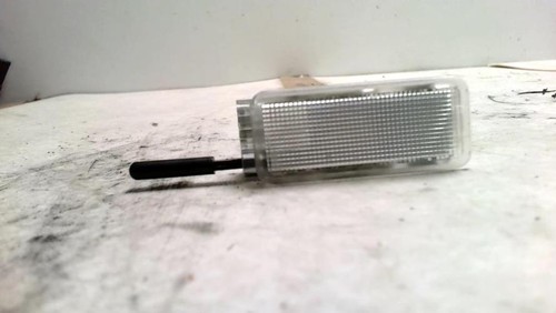 Lumiere porte avant - , gauche
