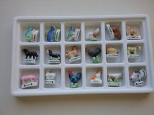 Coffret 18 fèves peintes à