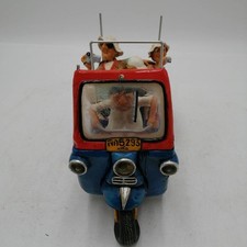 Guillermo Forchino Tuk Tuk