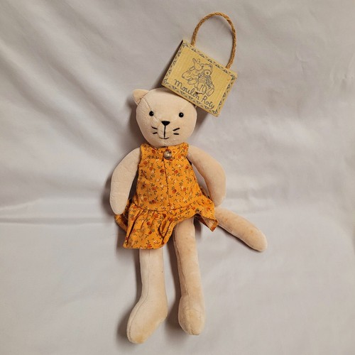 Read nwt moulin roty family - nwt,