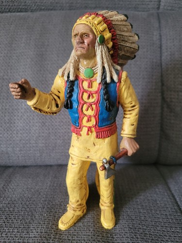 Ancienne grande figurine - grande,