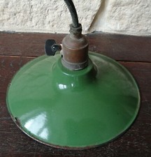 D5- Ancien Abat jour en tôle émaillée vert 20cm + Douille à interrupteur 