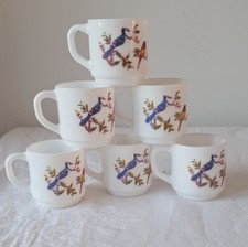 Tasses à Café Arcopal, Années 70, décor d'oiseaux