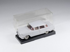 NOREV - 64 - Opel Kapitan - Gris clair - En boite