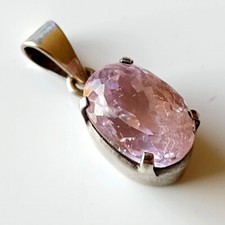 Pendentif en Améthyste sur Argent Sterling 925 (4,3 g).