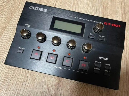 Pédale effet boss 001 - pédale,