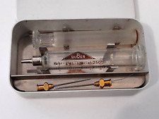 ancienne seringue aiguille en