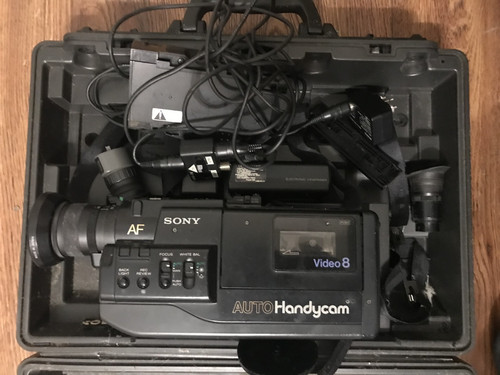Sony handycam ccd video 8 - sony,