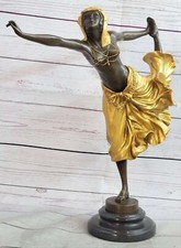 Sculpture Signée Claire.J.R