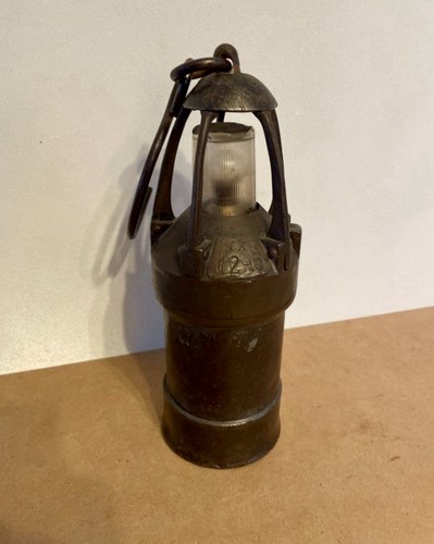 Ancienne lampe mineur - de,