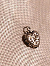 Médaille religieuse argent,