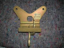 PEUGEOT 204 - 304 BREAK FERMETURE DE COFFRE NEUF ORIGINE D'EPOQUE