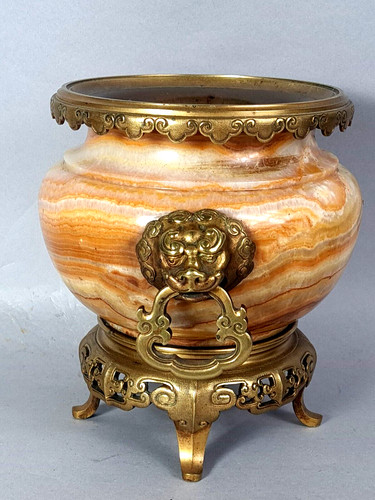 Ancien vase bronze - , décor