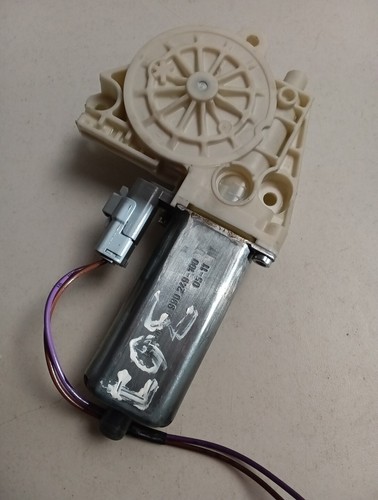 Moteur lève vitre - avant, droit