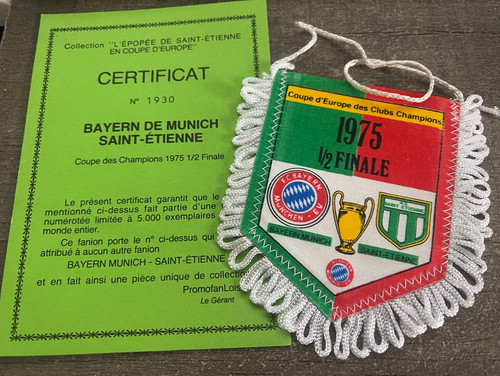 Rare fanion avec certificat - avec,