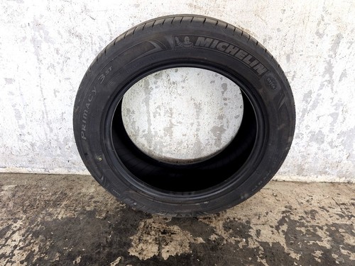Pneu été 215 r17 - 215/55,