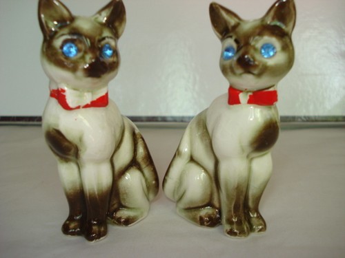 Vintage cats salt pepper - &,