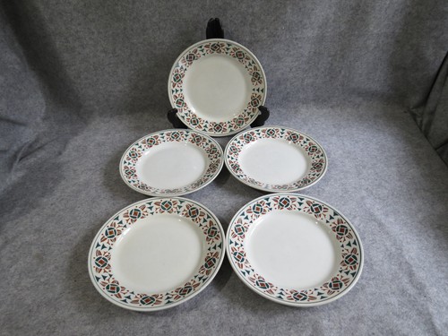 Assiettes plates faïencerie - 5,