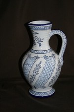 Pichet en faïence de Nevers -  Montagnon J.M. - Décor bleu