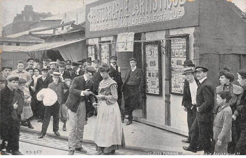 Paris san55669 fête - 75,