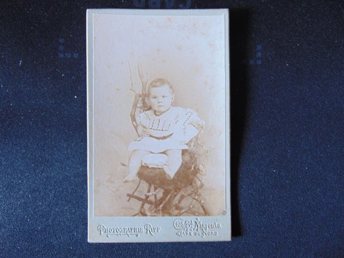 Photo cdv bébé - photo, assis