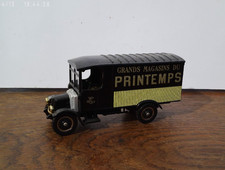 Fourgon 1/43 - Corgi - Renault