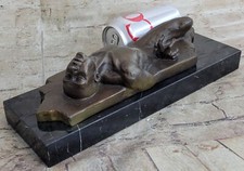 Milo Moderne Figurine